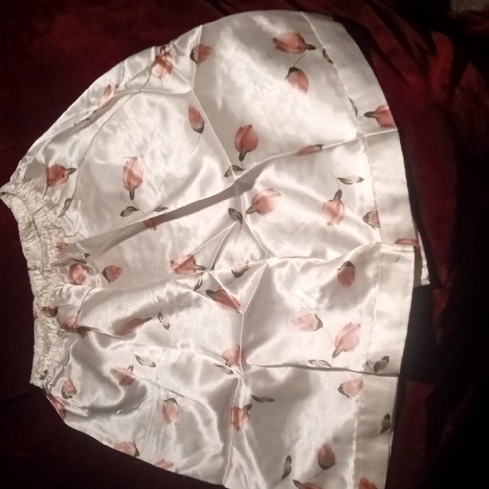 Silk two piece night set - Picture 3 of 3